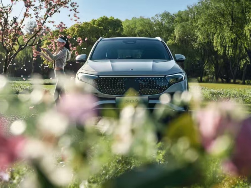 Beat the Heat Without Draining Your EV Battery: Smart AC Tips for Summer Driving
